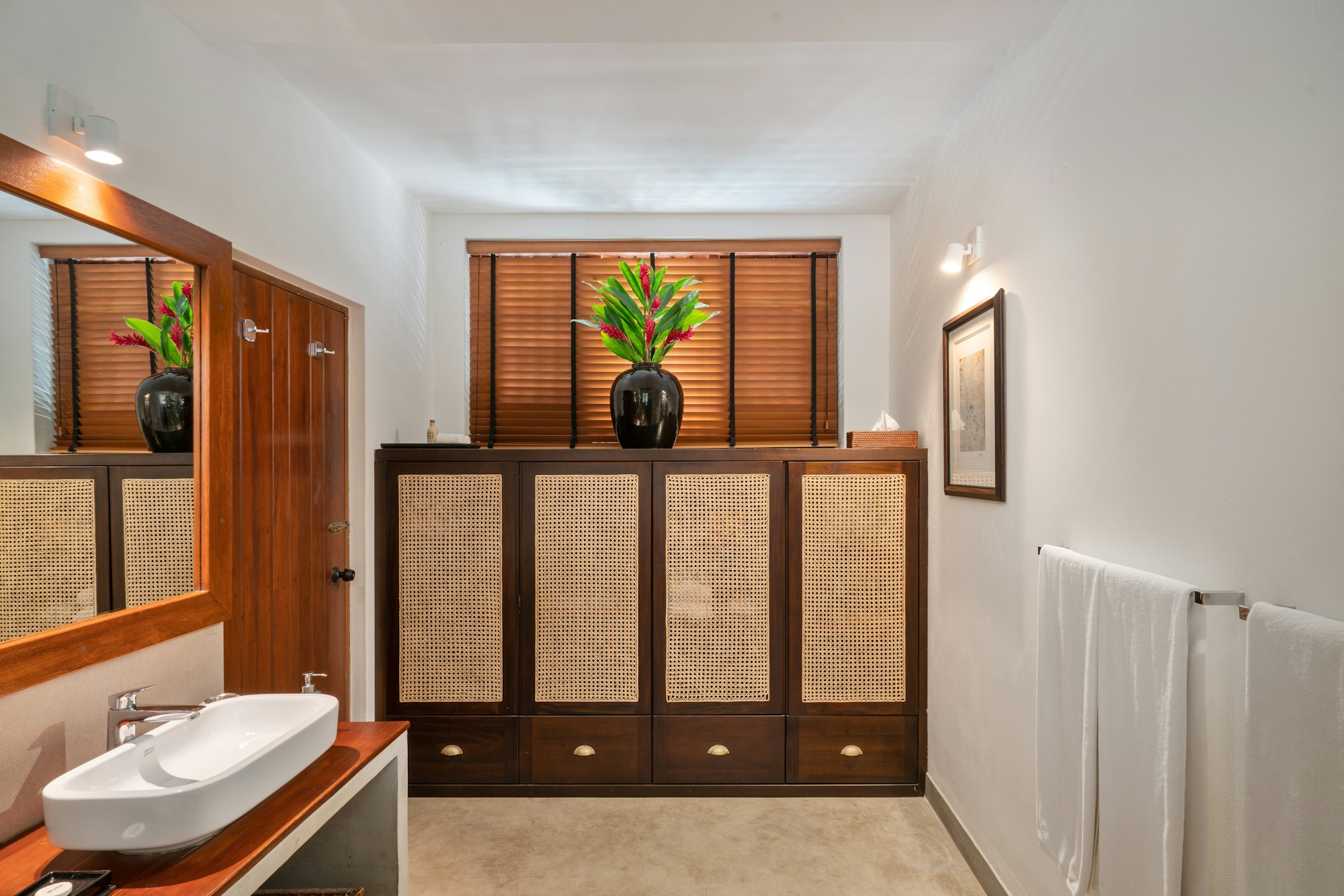 Premier Room - Bathroom