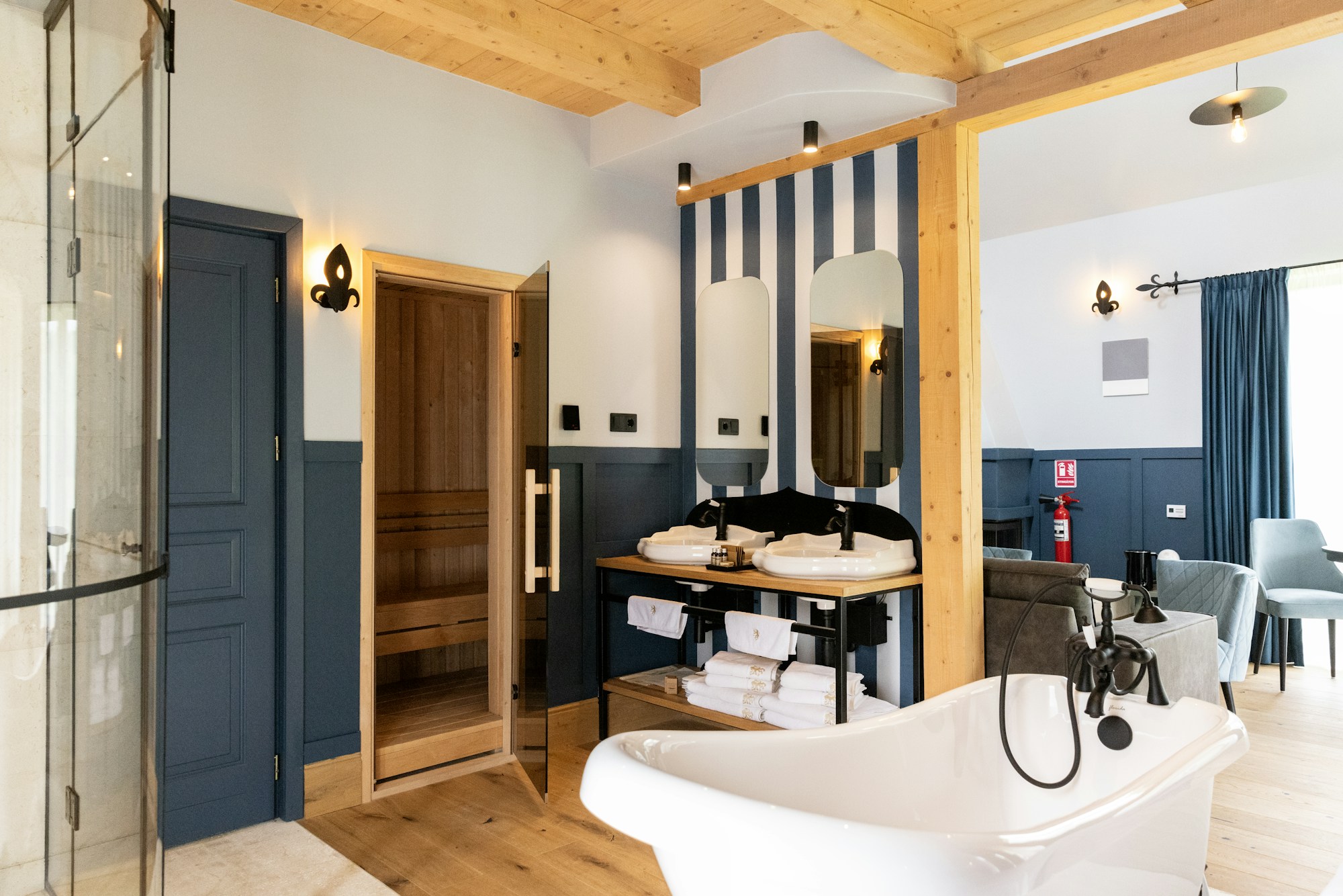 New Yard Sauna Gallery Loft - Bathroom