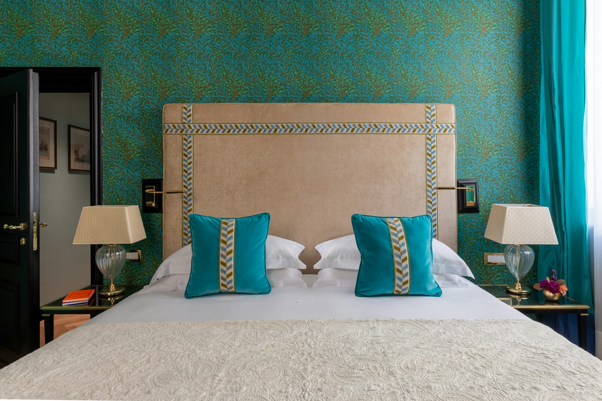 Suite - Bedroom
