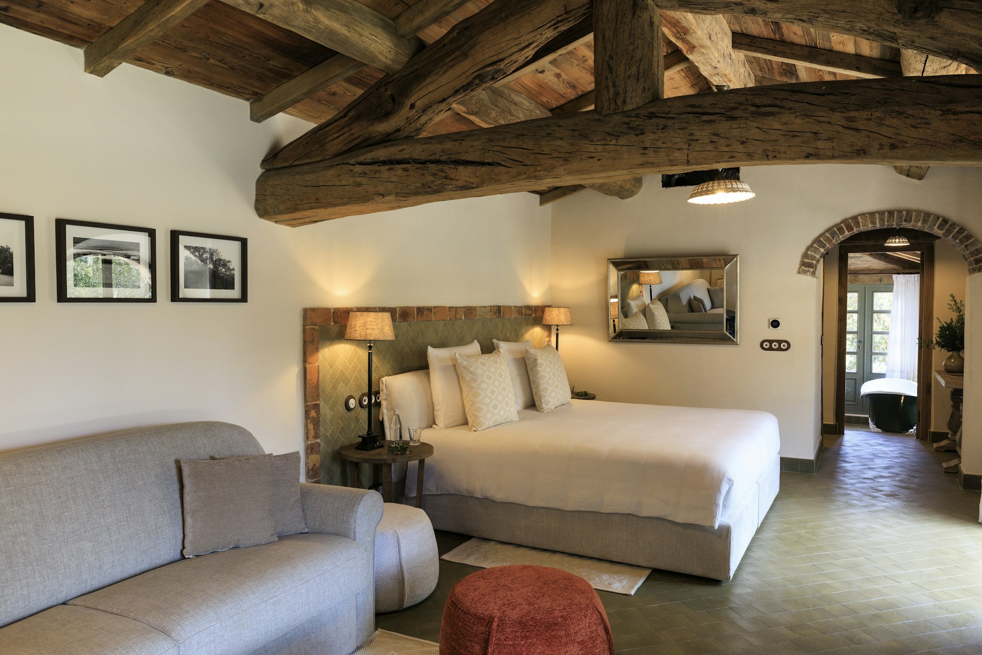 Clementina - Bedroom