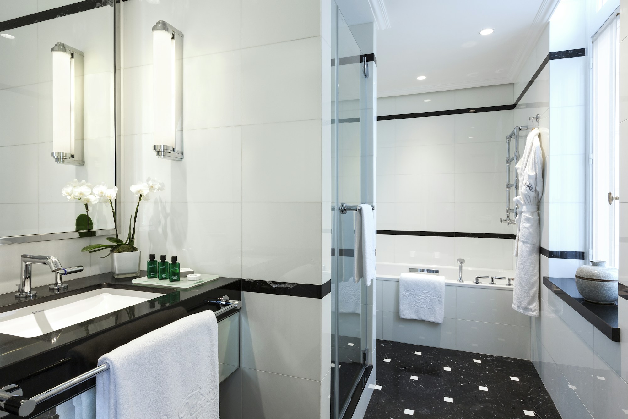 Prestige Room - Bathroom