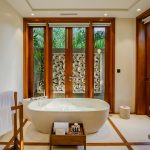 Villa - Ground Floor Master Bedroom Bathtub