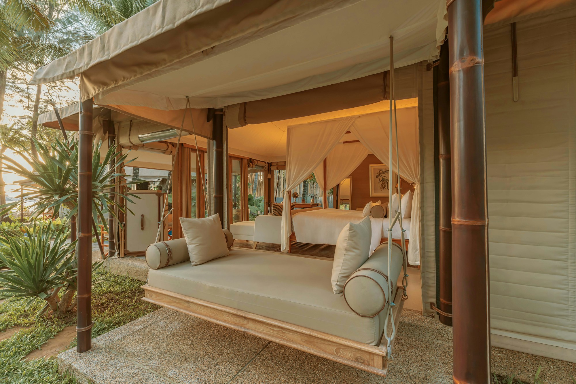Beach Pool Tent - Outdoor Swing
