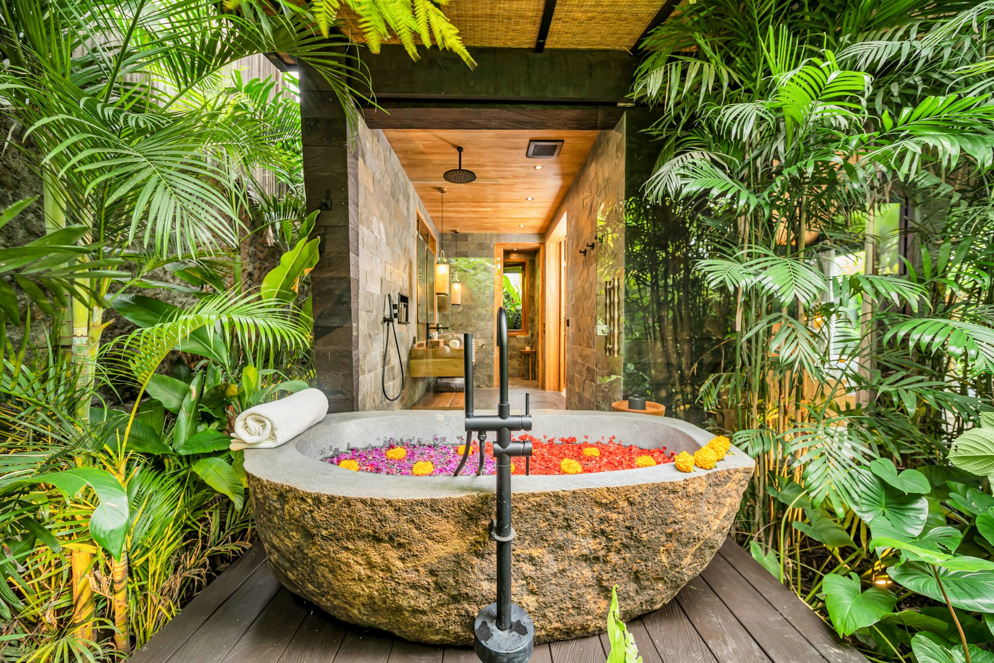 Jabu Jungle Bathtub
