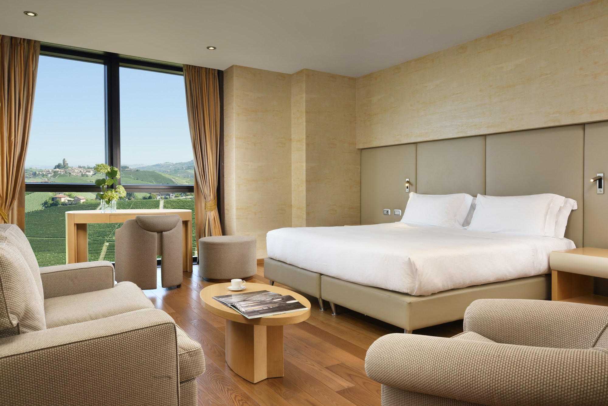 Junior Suite - Bedroom