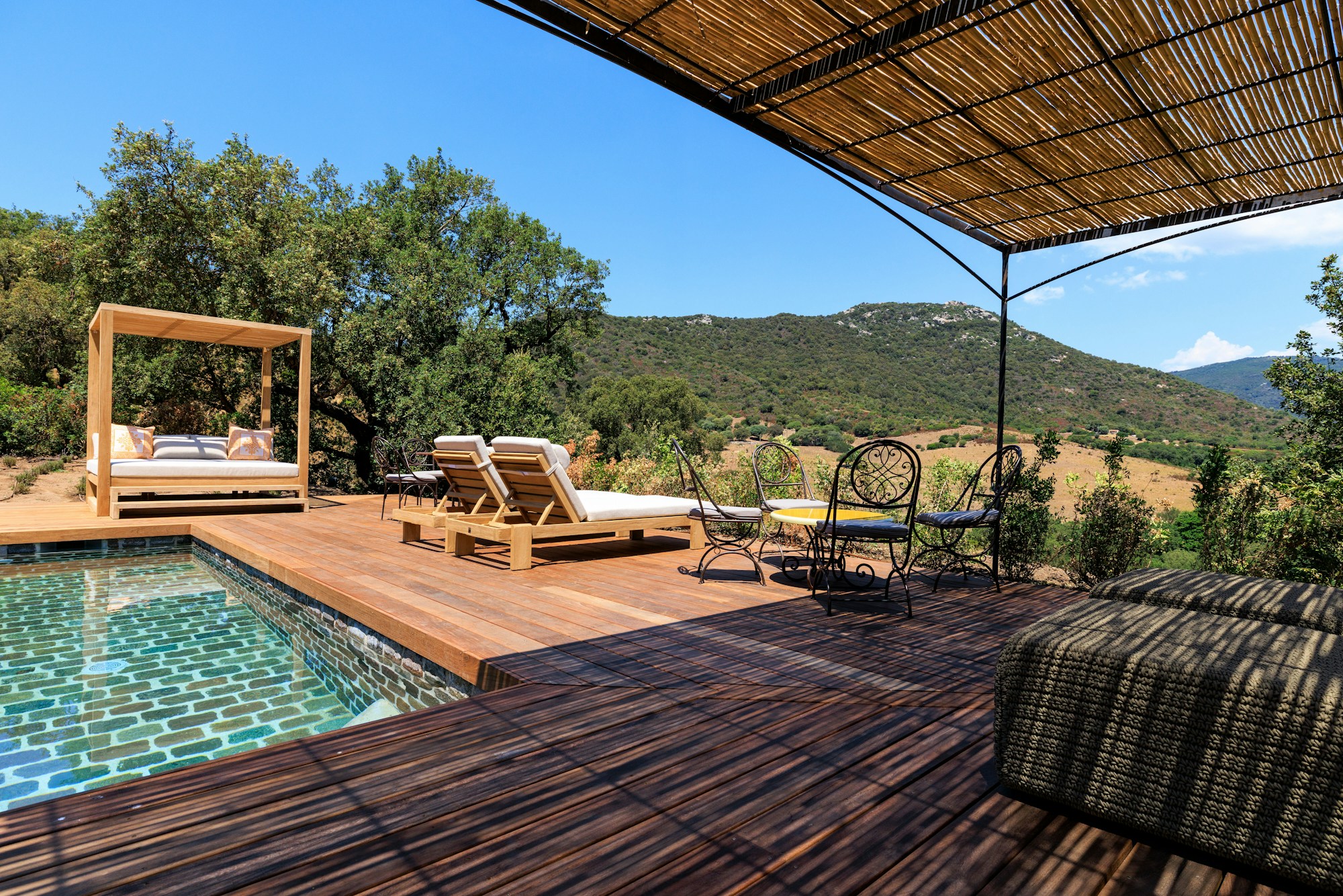 Melagrana - Pool & Sundeck