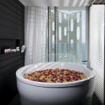 Ocean Spa Suite Bathroom