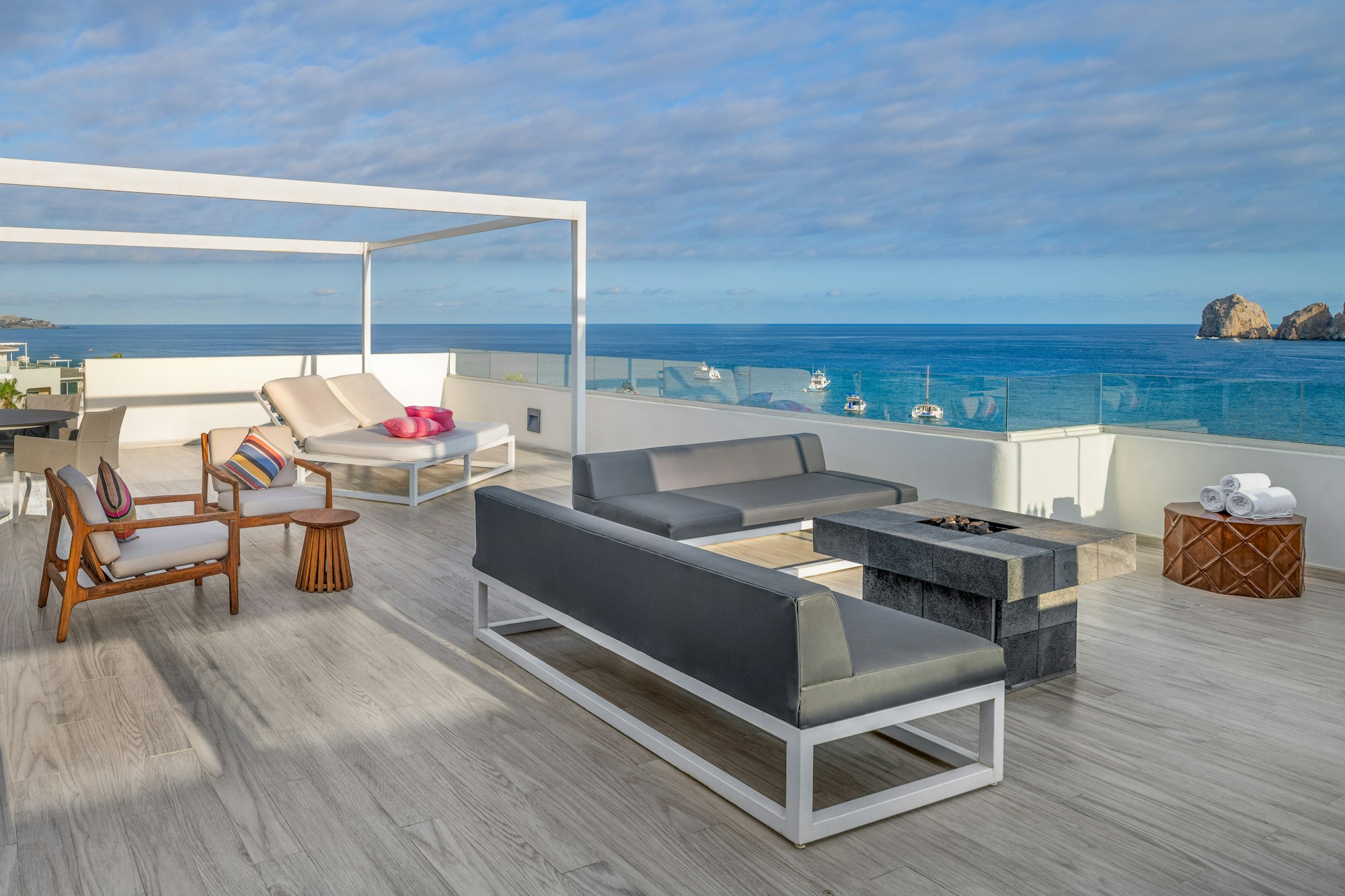 Suite ME+ Suite with Hot Tub and Terrace