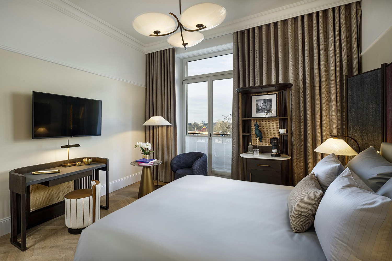 Ambassador Deluxe - Bedroom