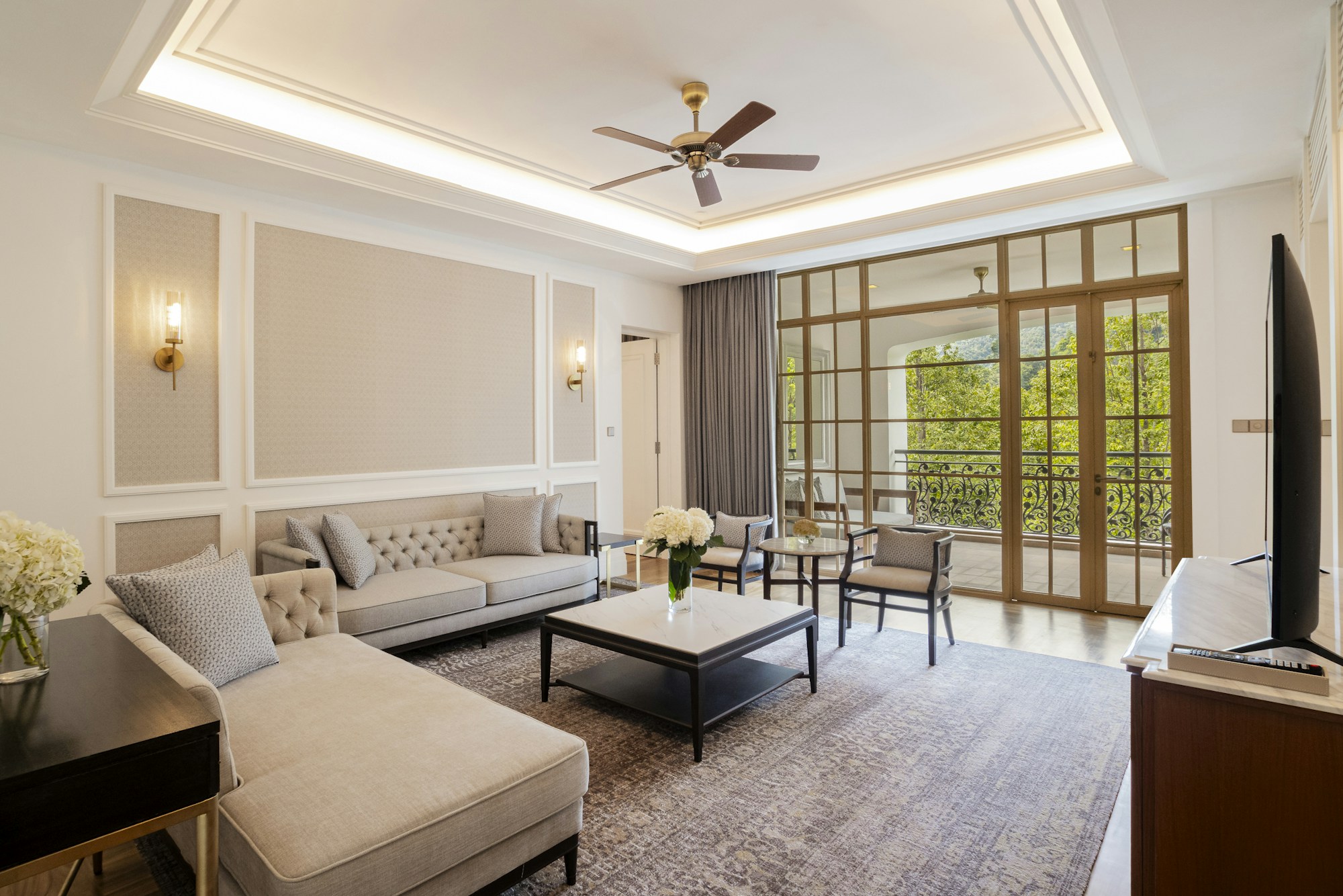 Grand Merchant 2-Bedroom Suite