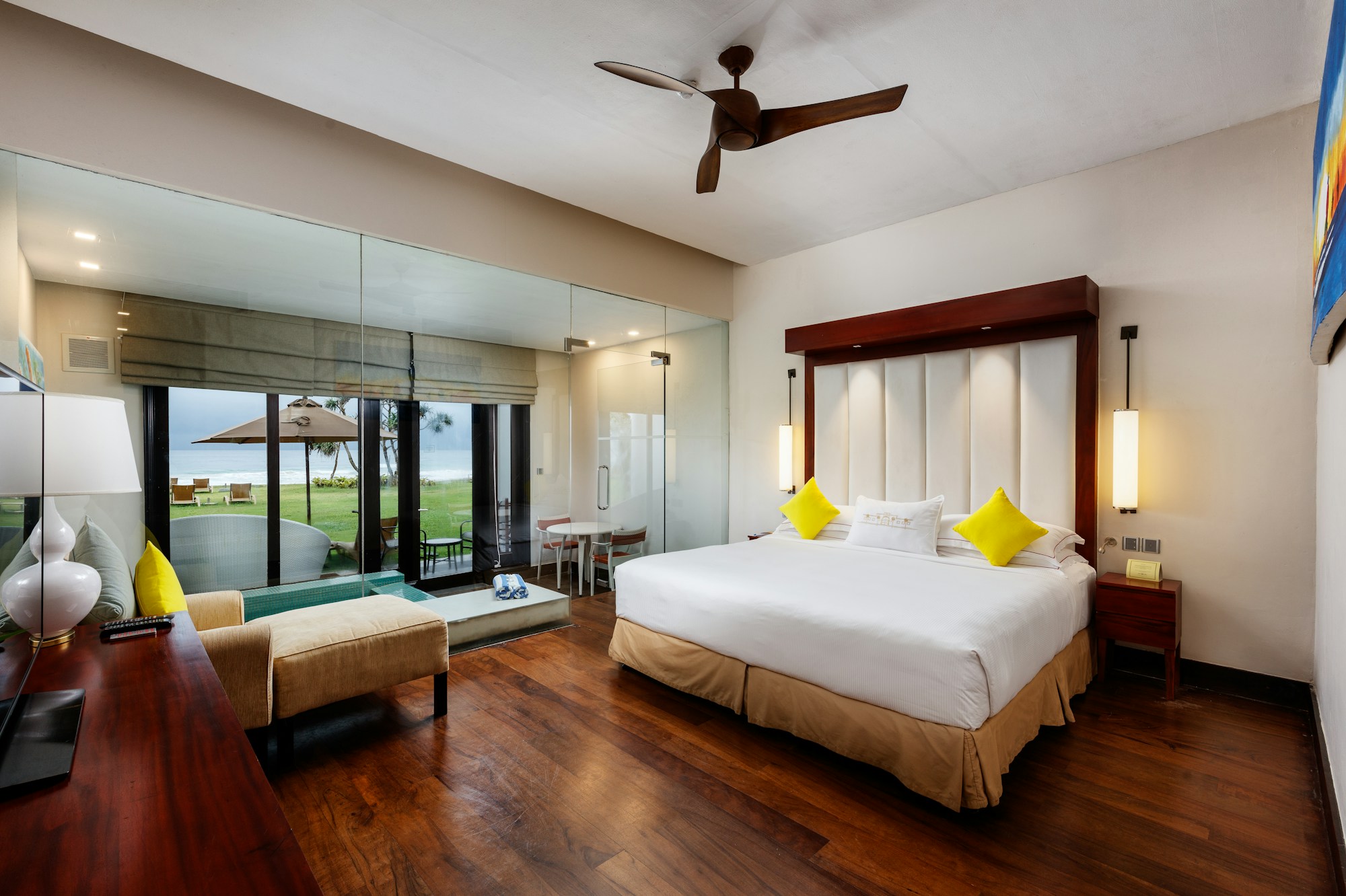 Beach Splash Room - hero image