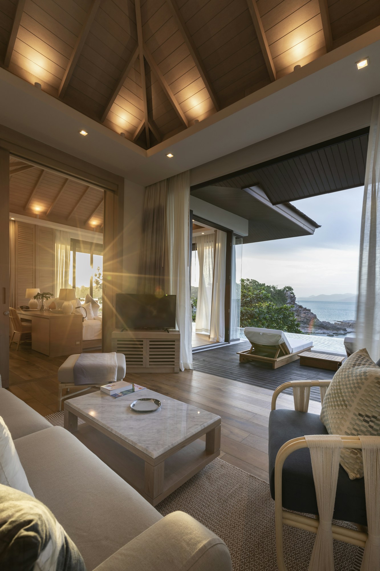Bay View Pool Villa - Living Area