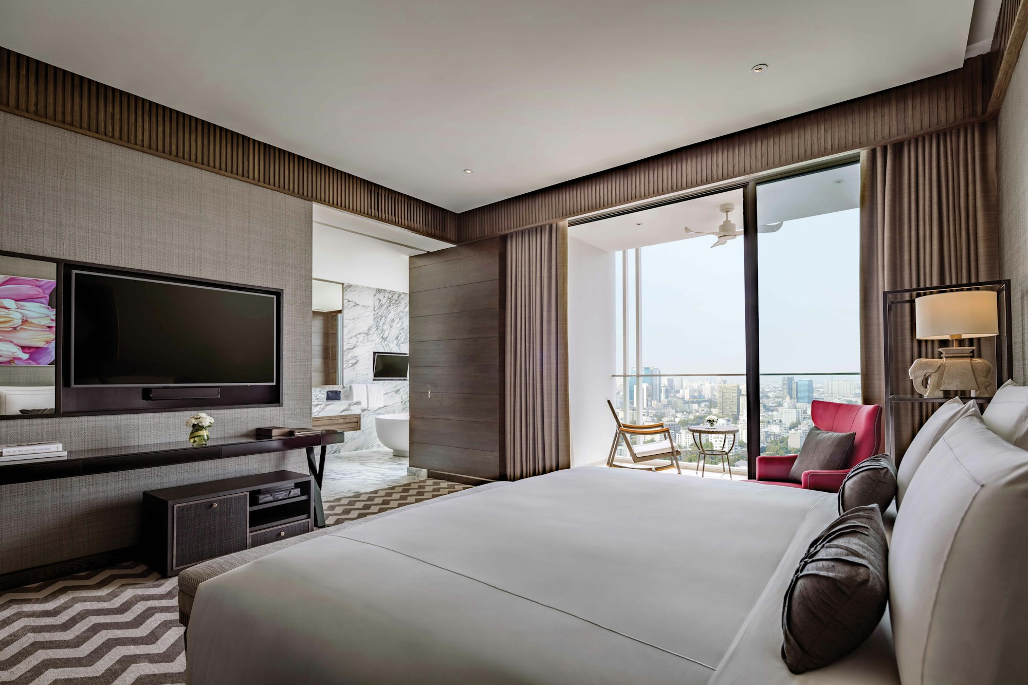 Sukhothai Suites - Bedroom