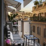 Balcony Suite - Balcony Seating