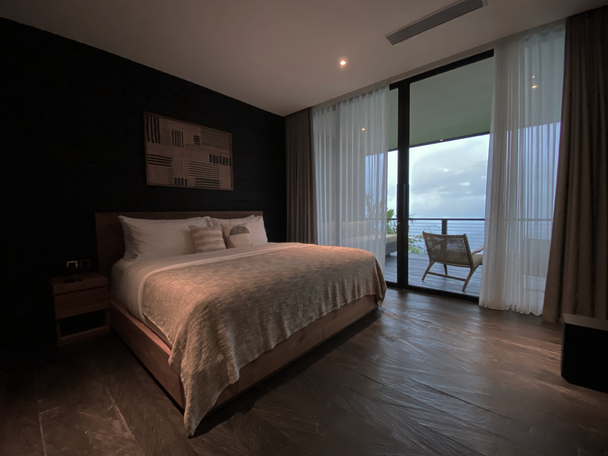 Premium Suite Cabin with Private Jacuzzi - Bedroom