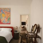 One-Bedroom Suite with Mountain View - Bedroom
