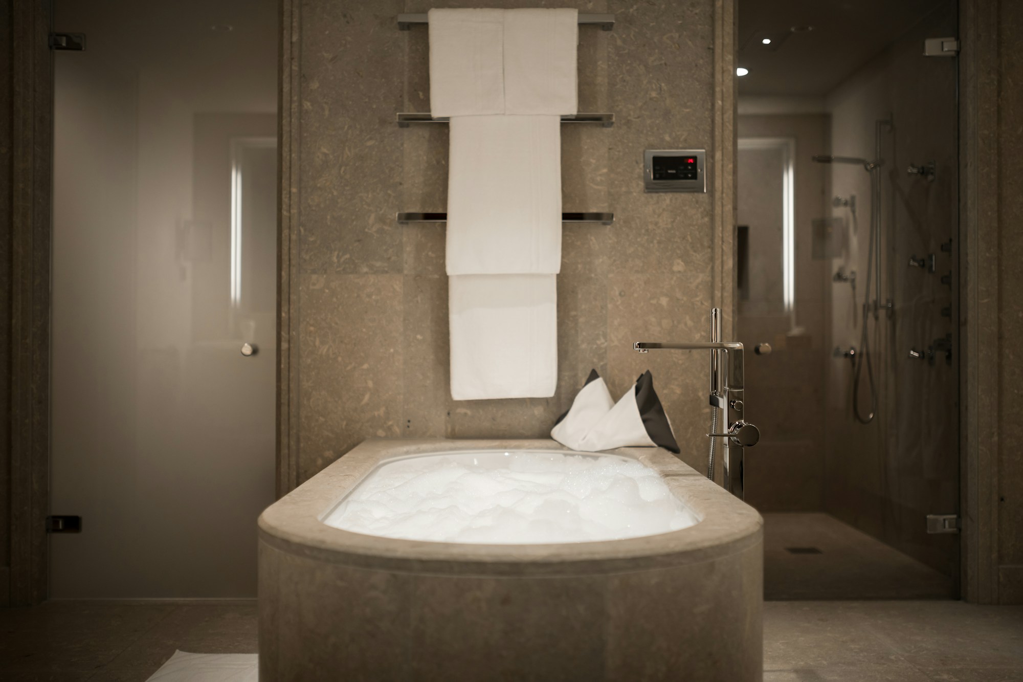 Aurelio Suite - Bathroom