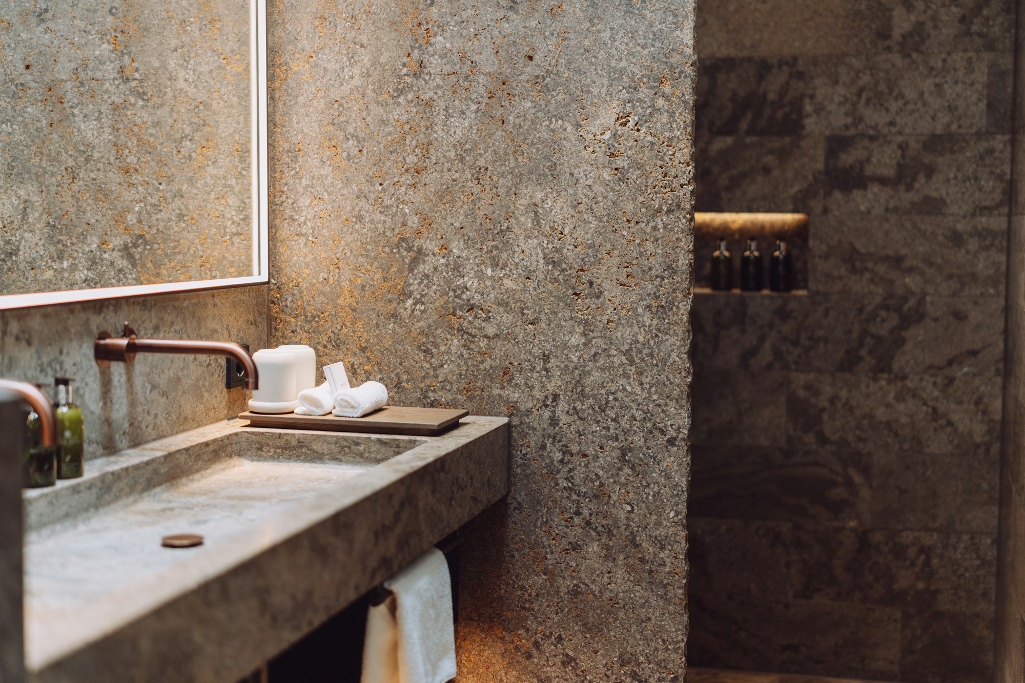 Alpen Alm Suite - Bathroom
