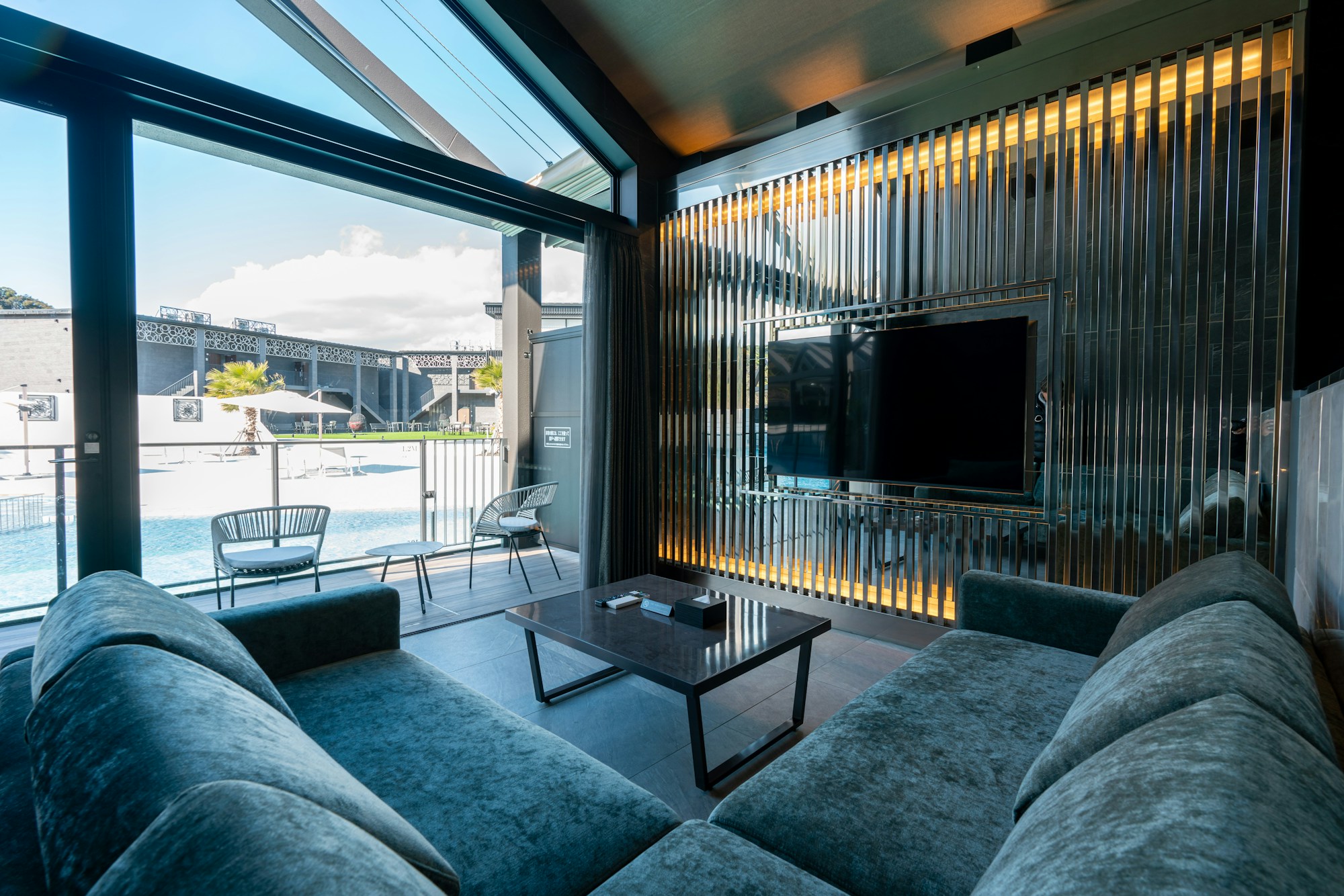 Dragon - Living Area