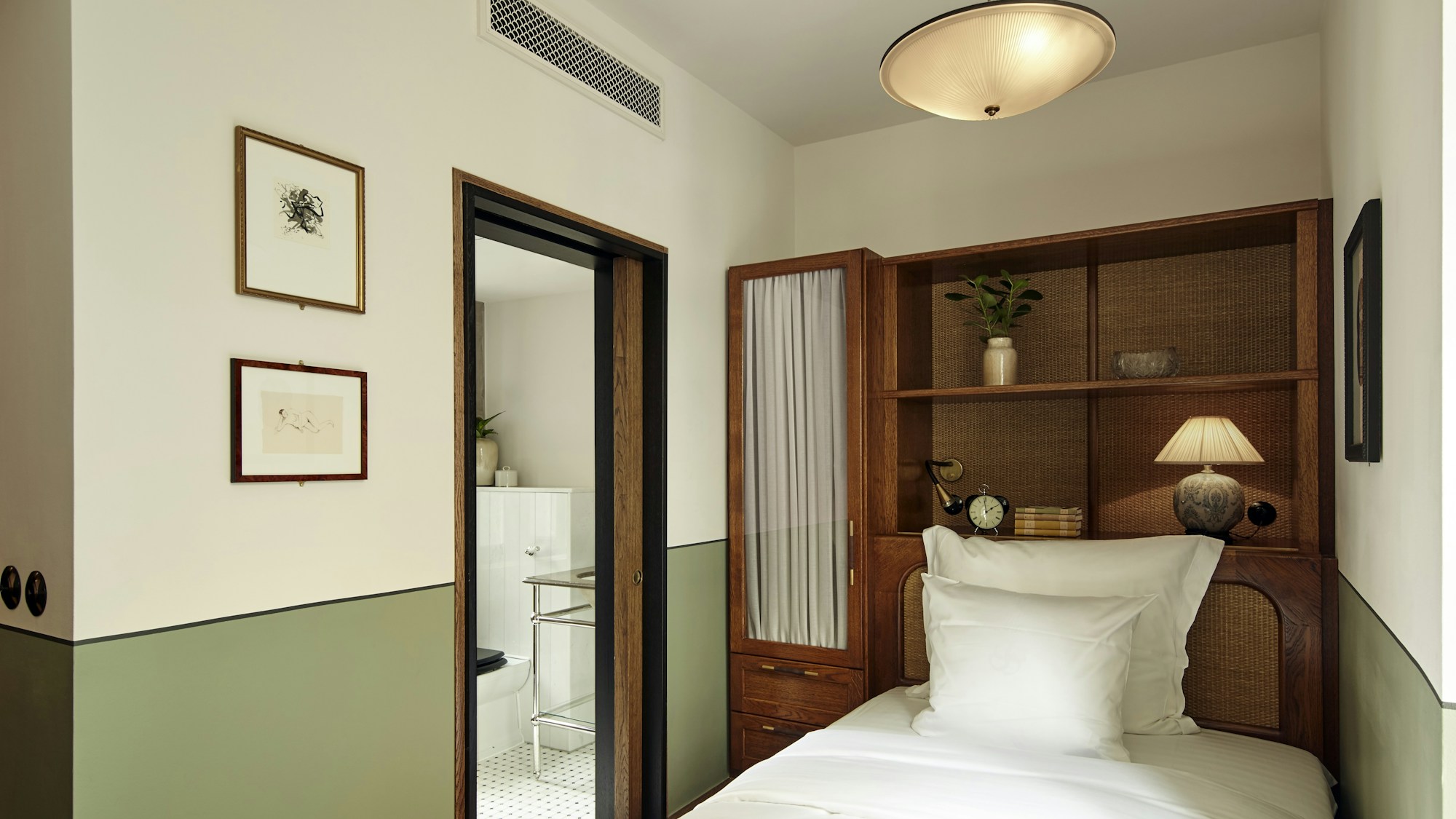 Single - Bedroom