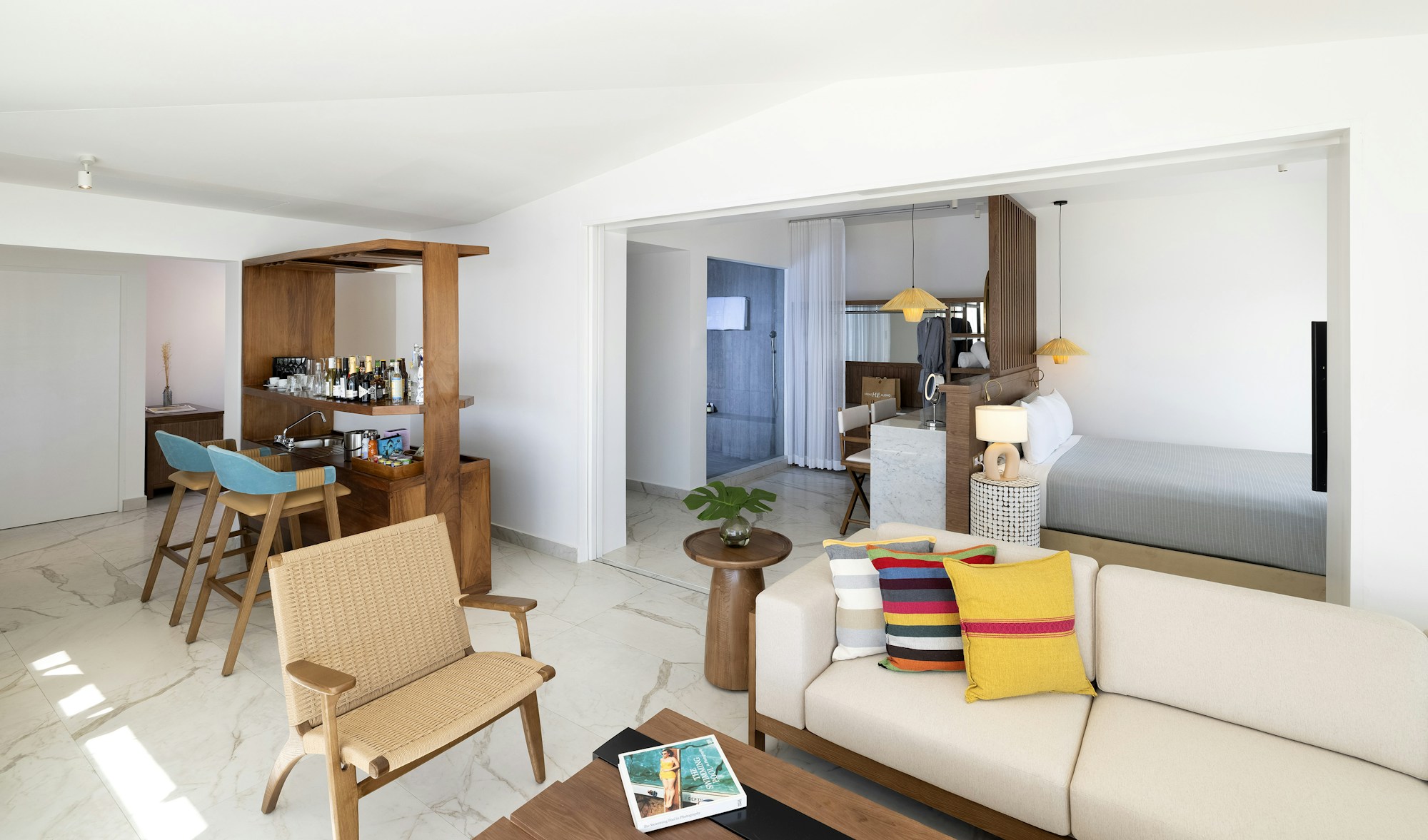 Beyond ME+ Suite with Hot Tub & Terrace - Living Area & MaxiBar