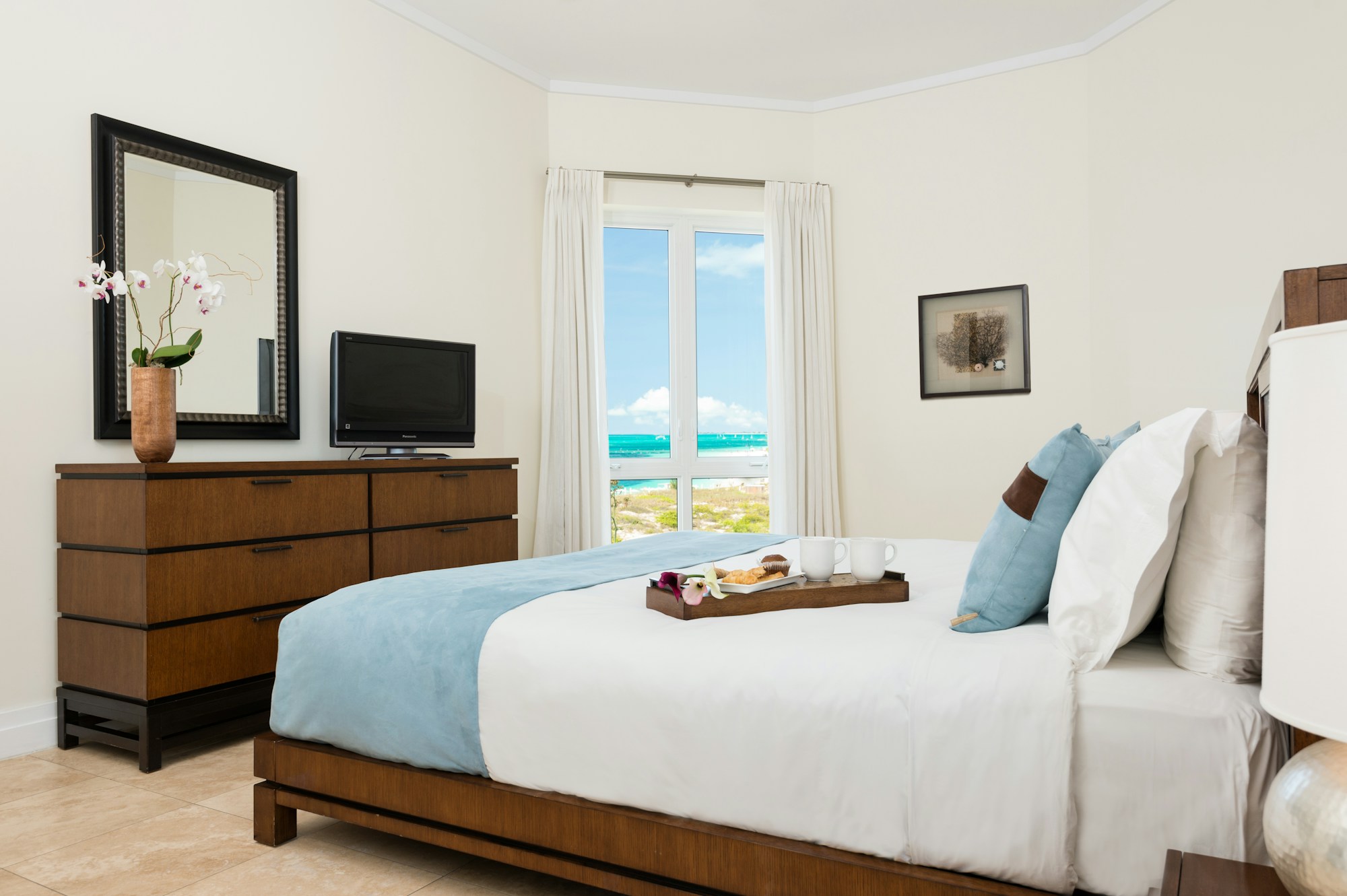Ocean Front Luxury 3 Bedroom Suite - Bedroom