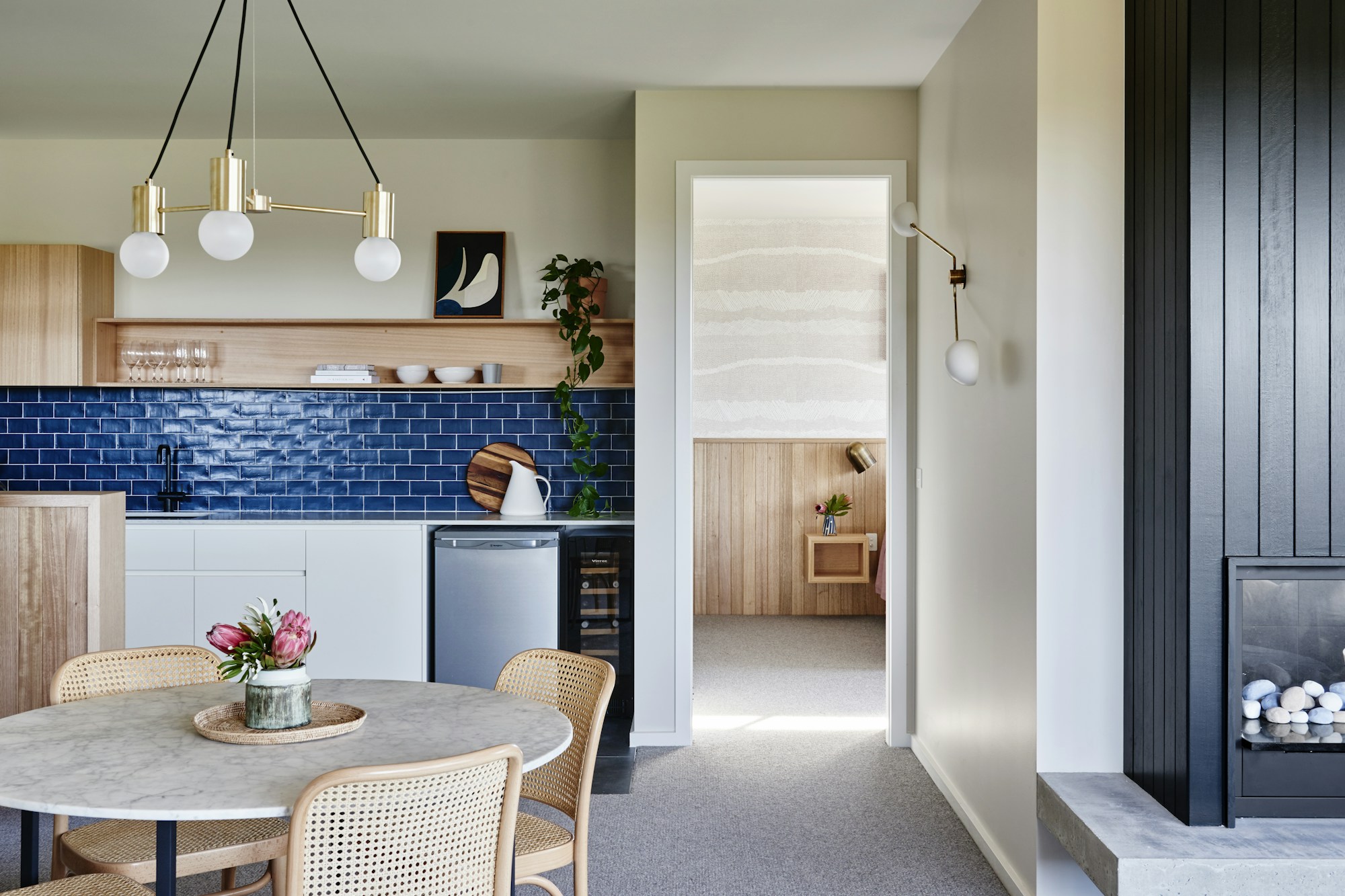 Alto Suite - Kitchen & Dining Area
