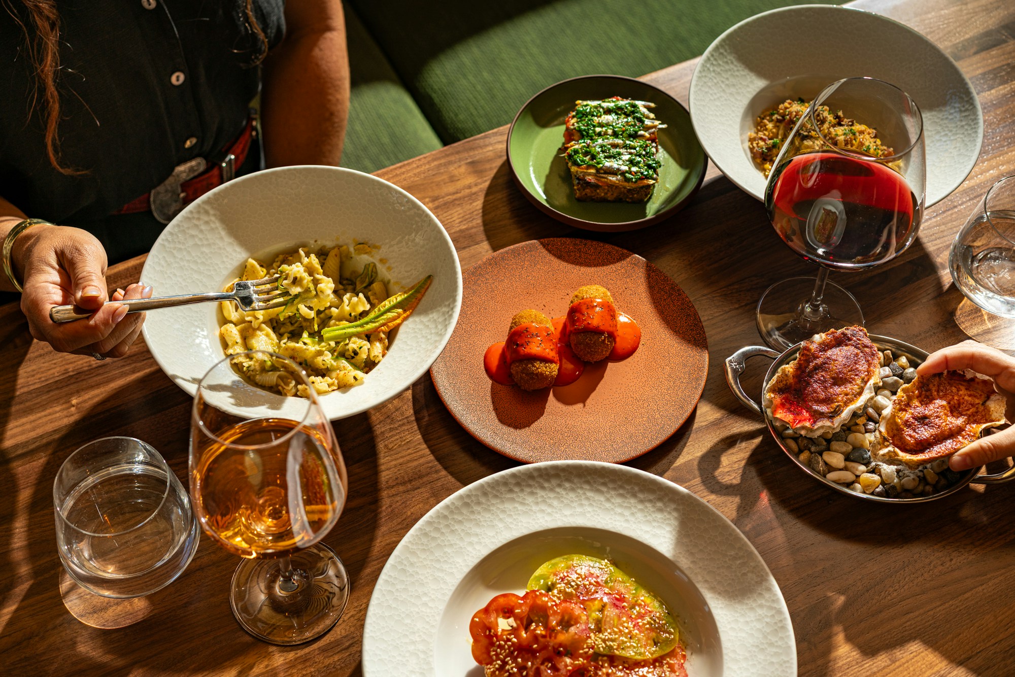 Folia Bar & Kitchen