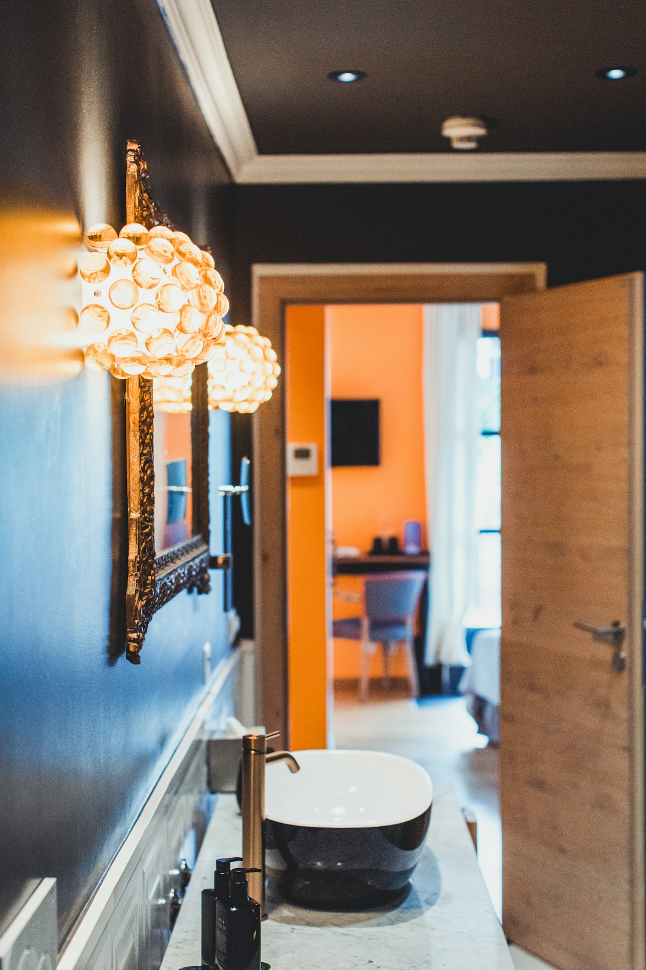 Suite 29 - Bathroom