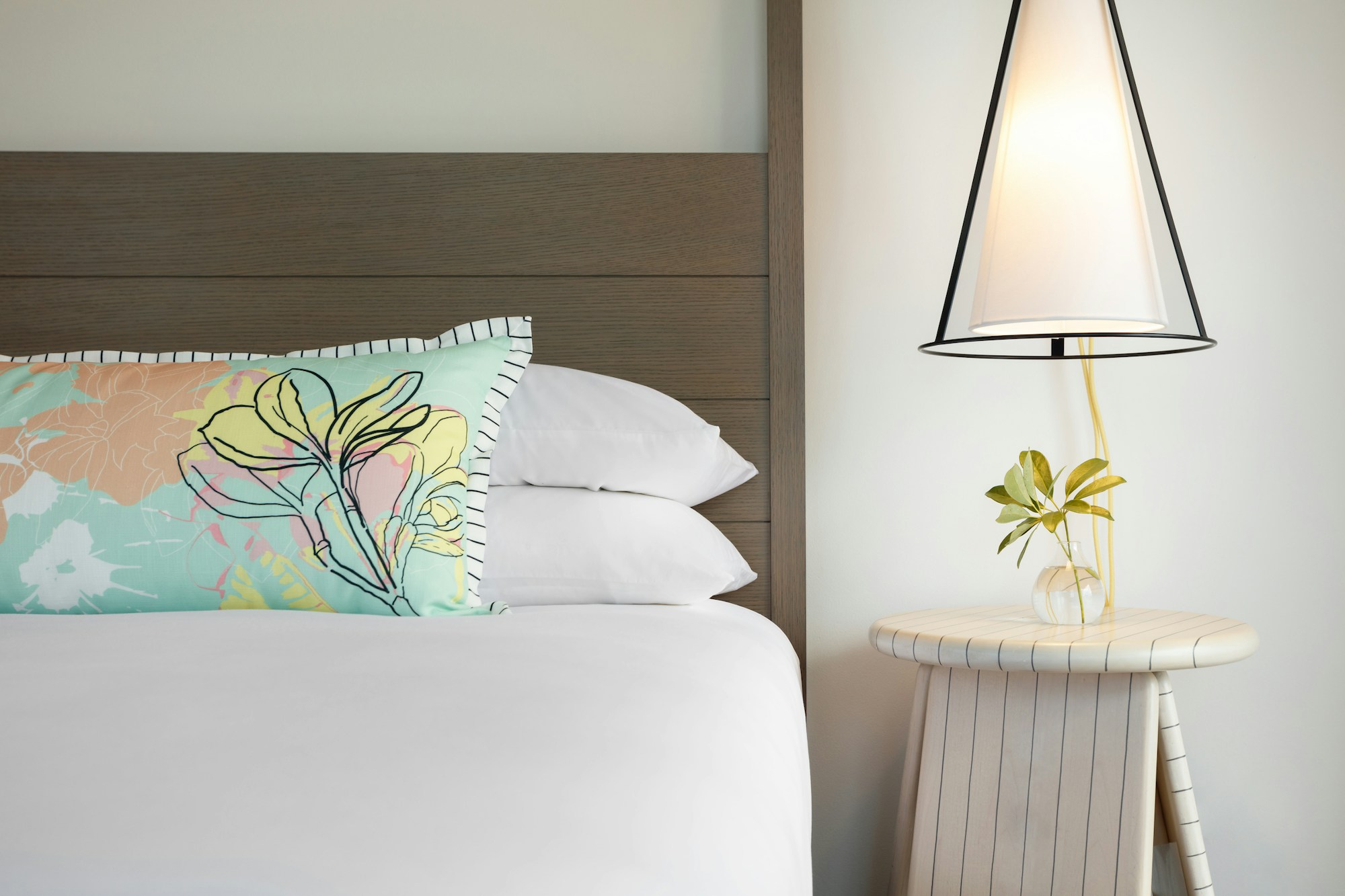One Bedroom Suite Mobility - Bedroom