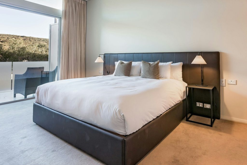 2 Bedroom Premium Beach House - Master Bedroom