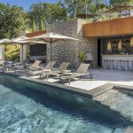 Pool Bar