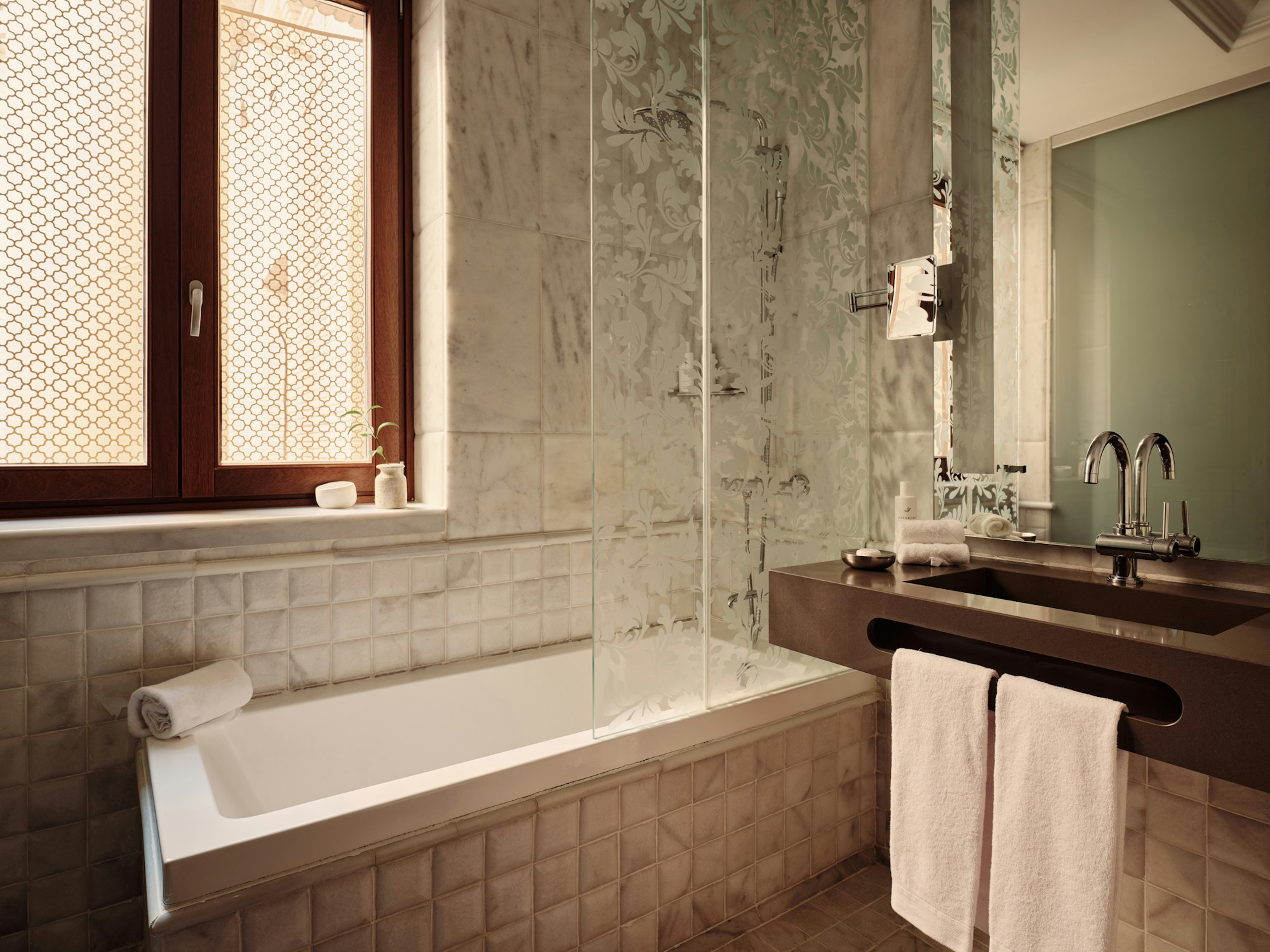 Unico King Room - Bathroom