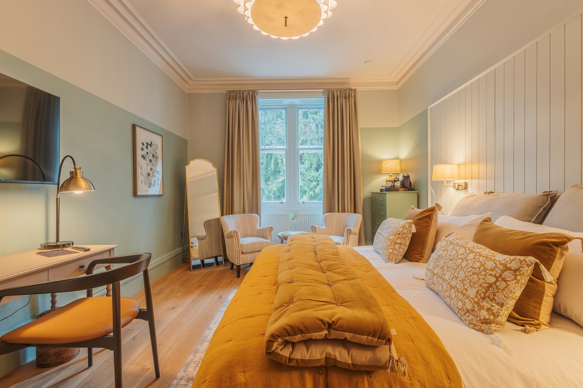 Evergreen Room - Bedroom