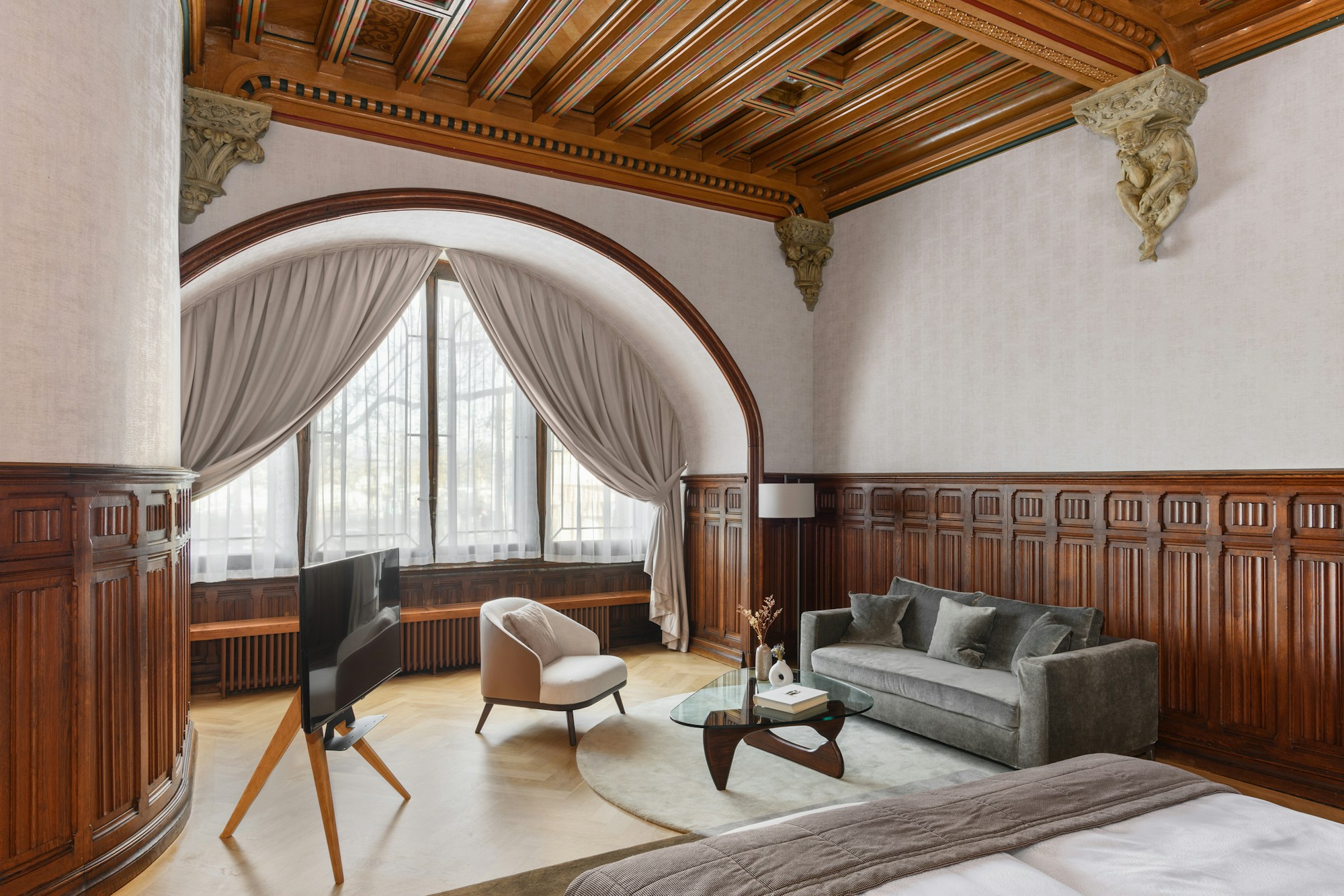 Knight's Suite