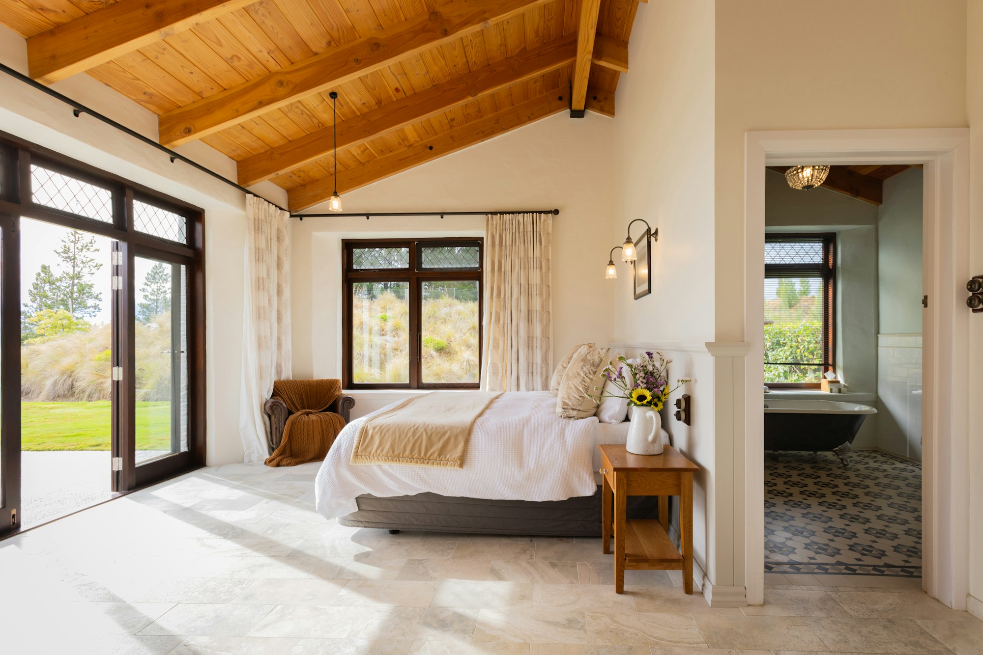 Ashley Mackenzie Villa - Bedroom