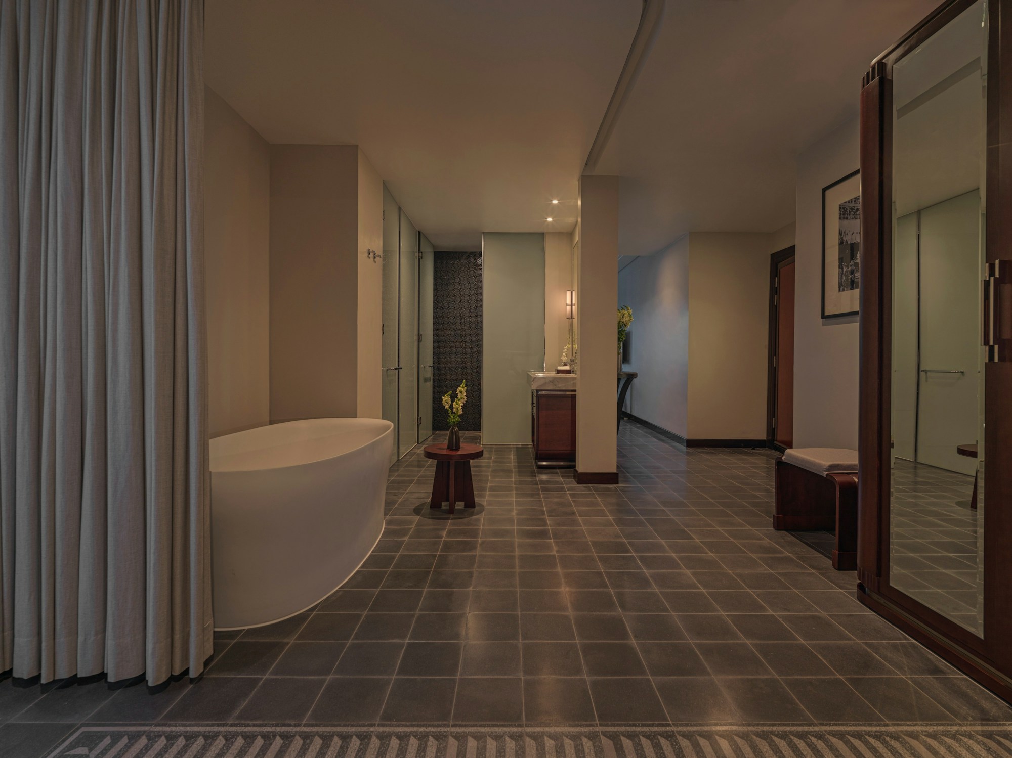 Perfume River Suite - Bathroom