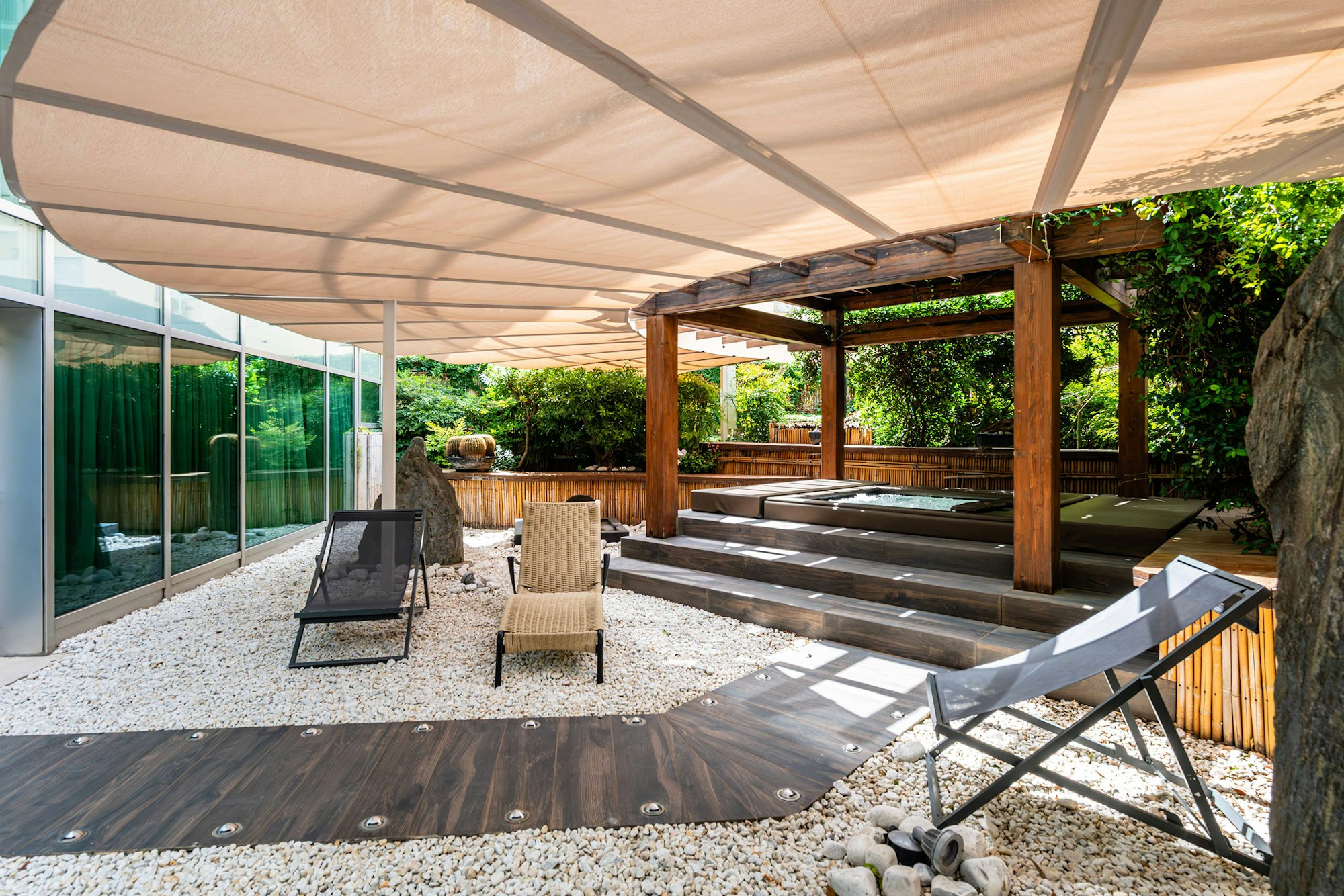 Zen Garden Suite