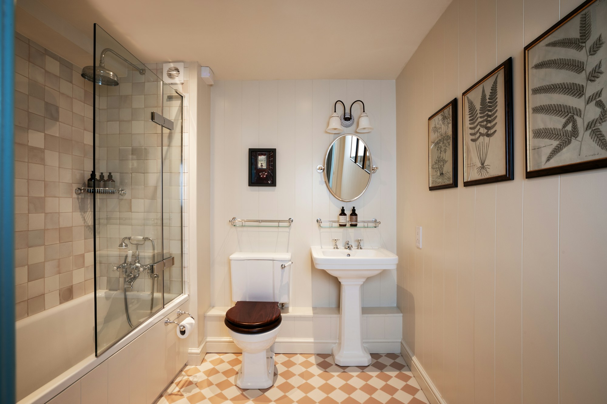 Spacious - Bathroom