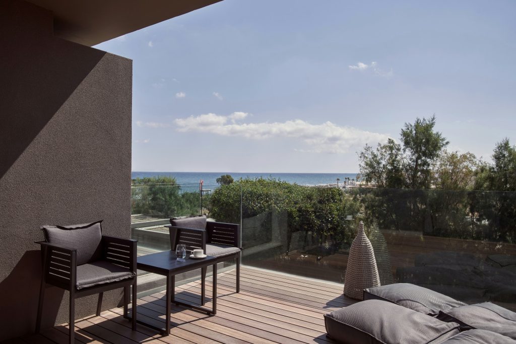 Horizon Retreat - Balcony
