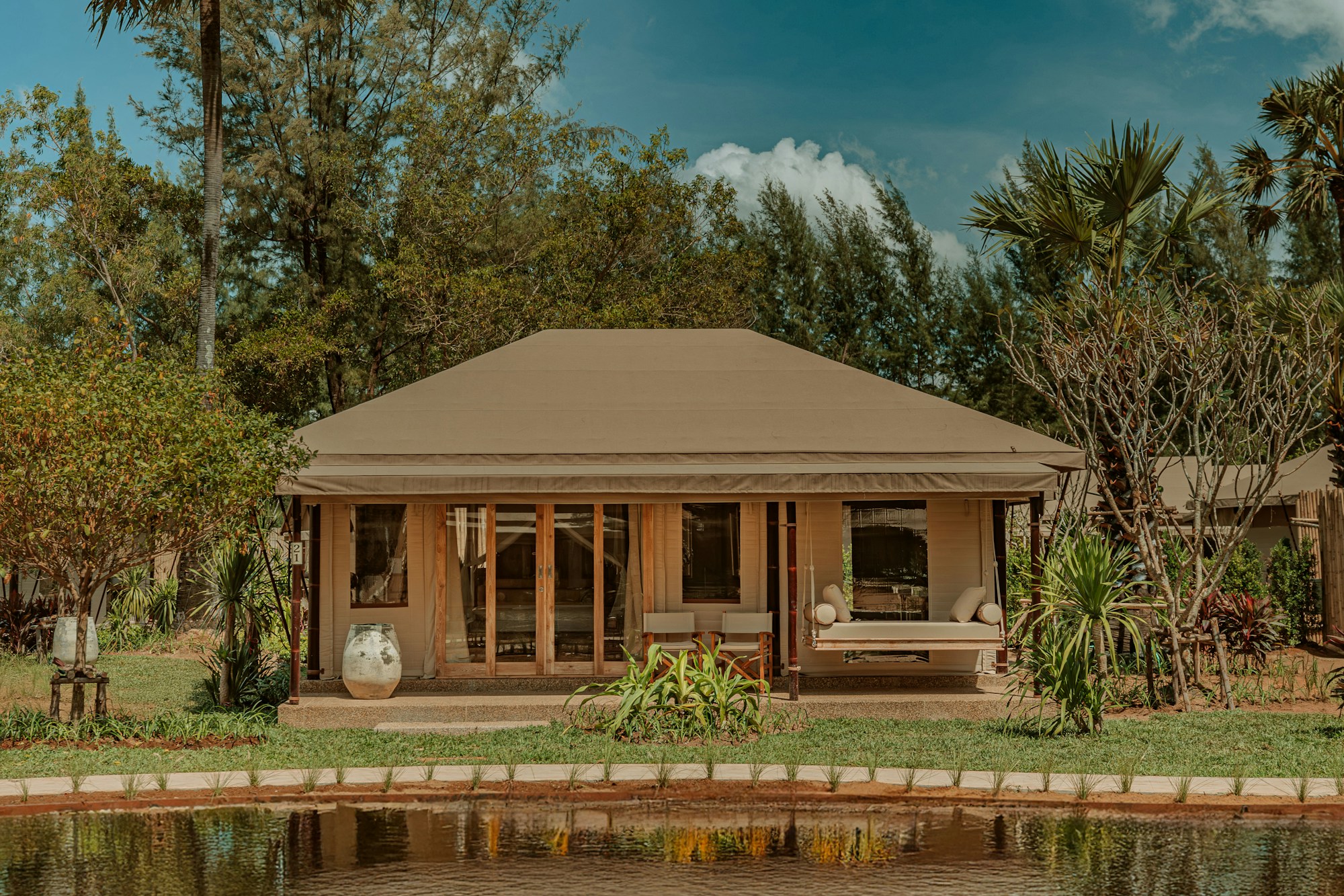 1 Bedroom Lagoon Tent