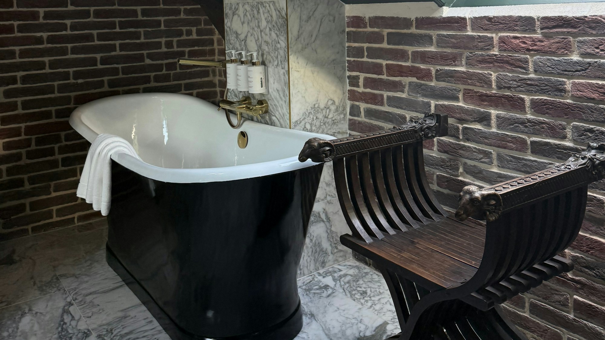 St James's Park - Bathroom